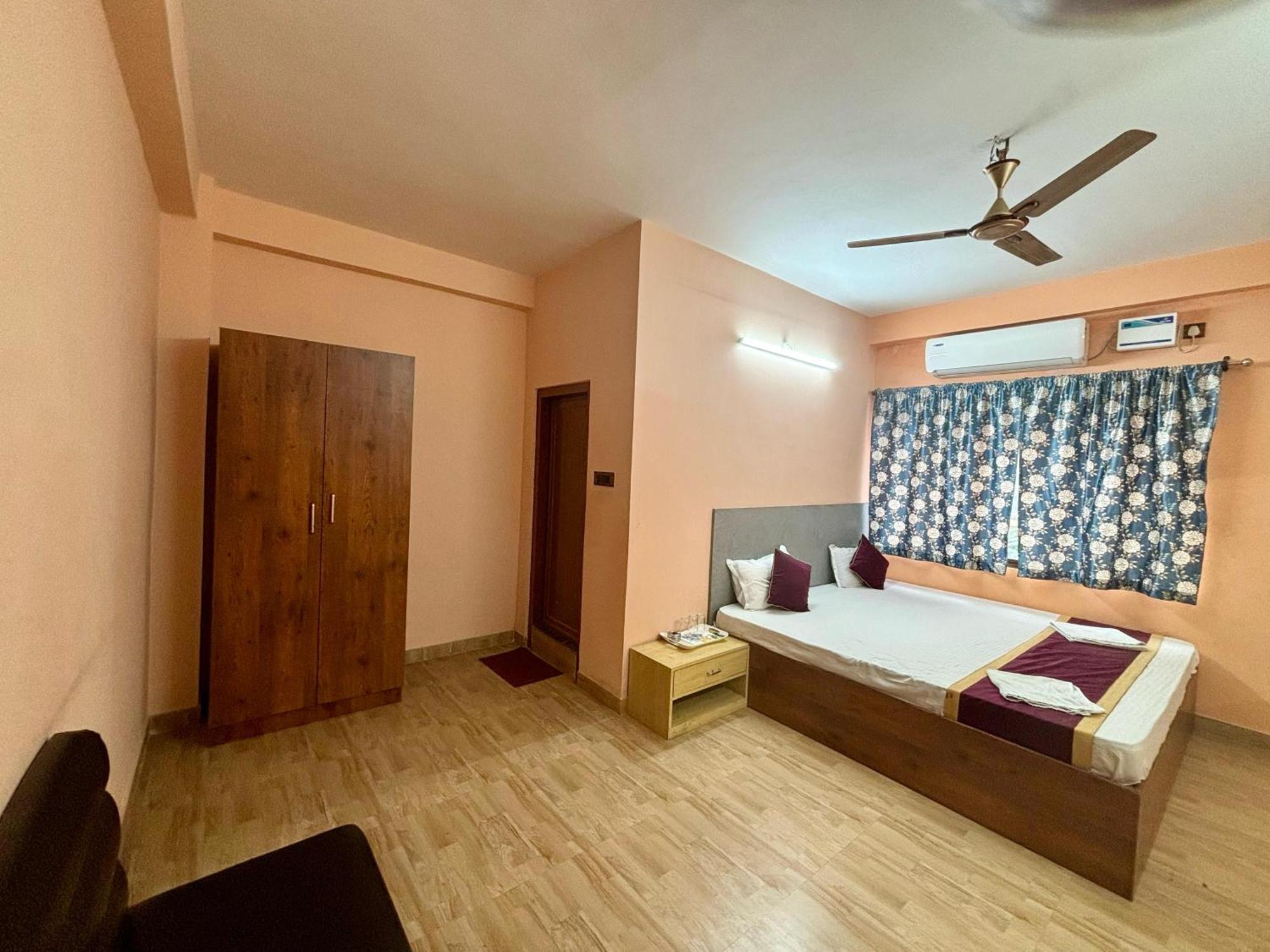 Krishna Shree Guest House Guwahati Phòng bức ảnh